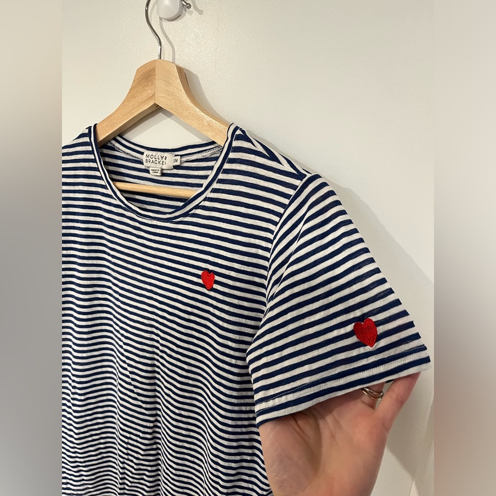 Cute heart striped t-shirt